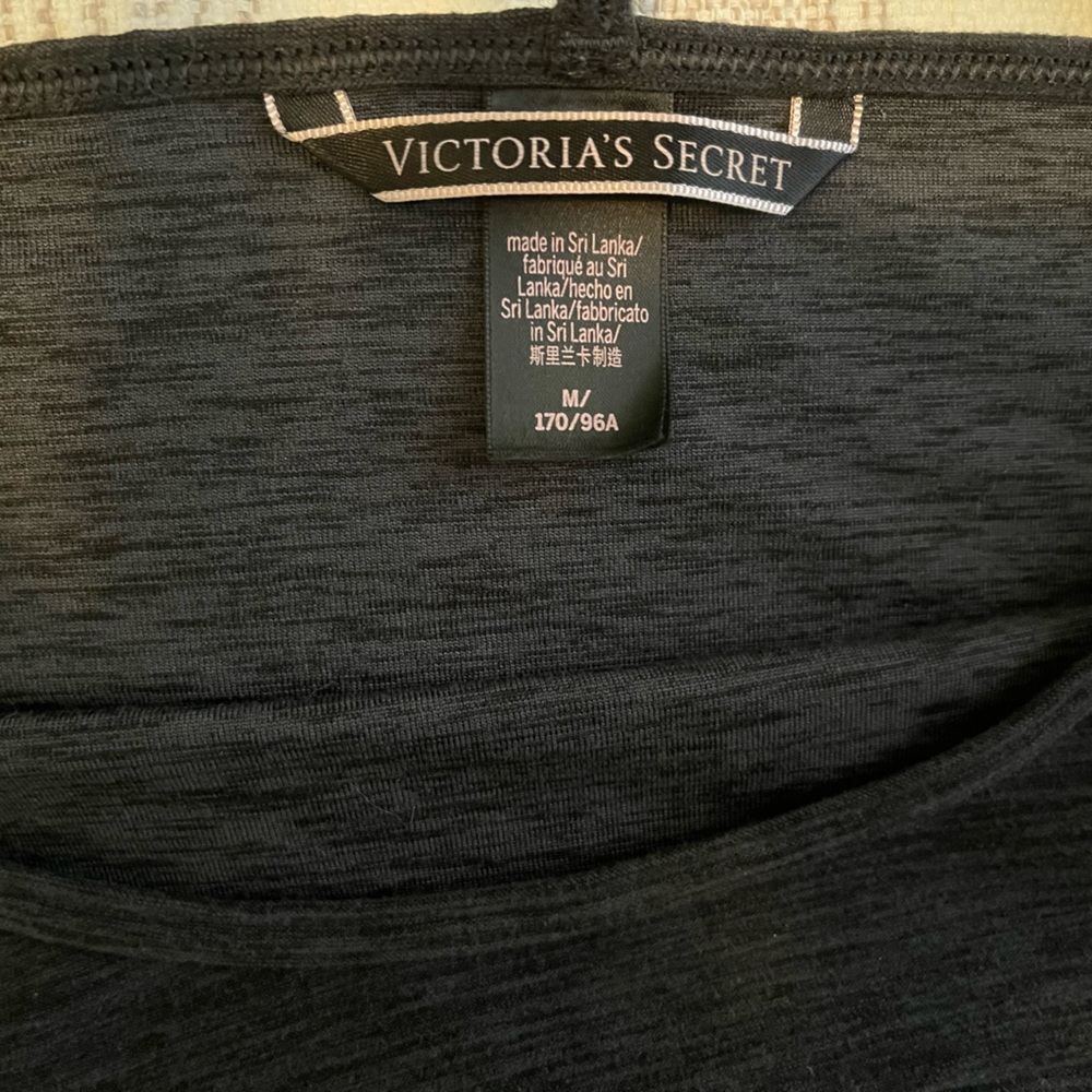 EUC Victoria’s Secret Cropped Athletic Top Size M - Picture 5 of 9